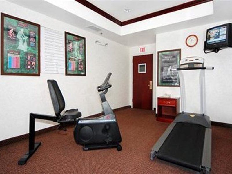 Comfort Suites Newark - Harrison Bagian luar foto